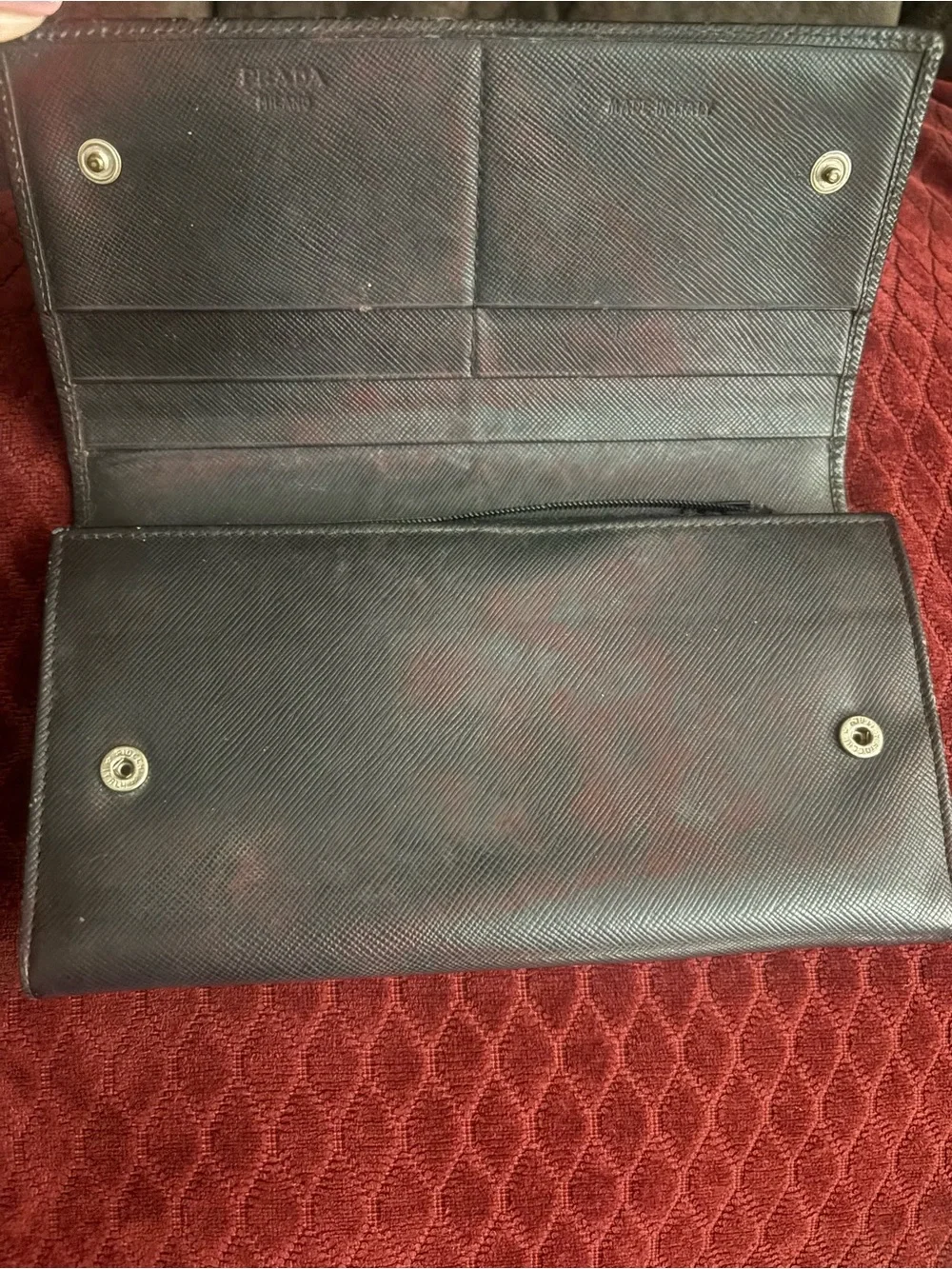 Authentic Prada Black Saffiano Leather Wallet with unbranded Silver Chain